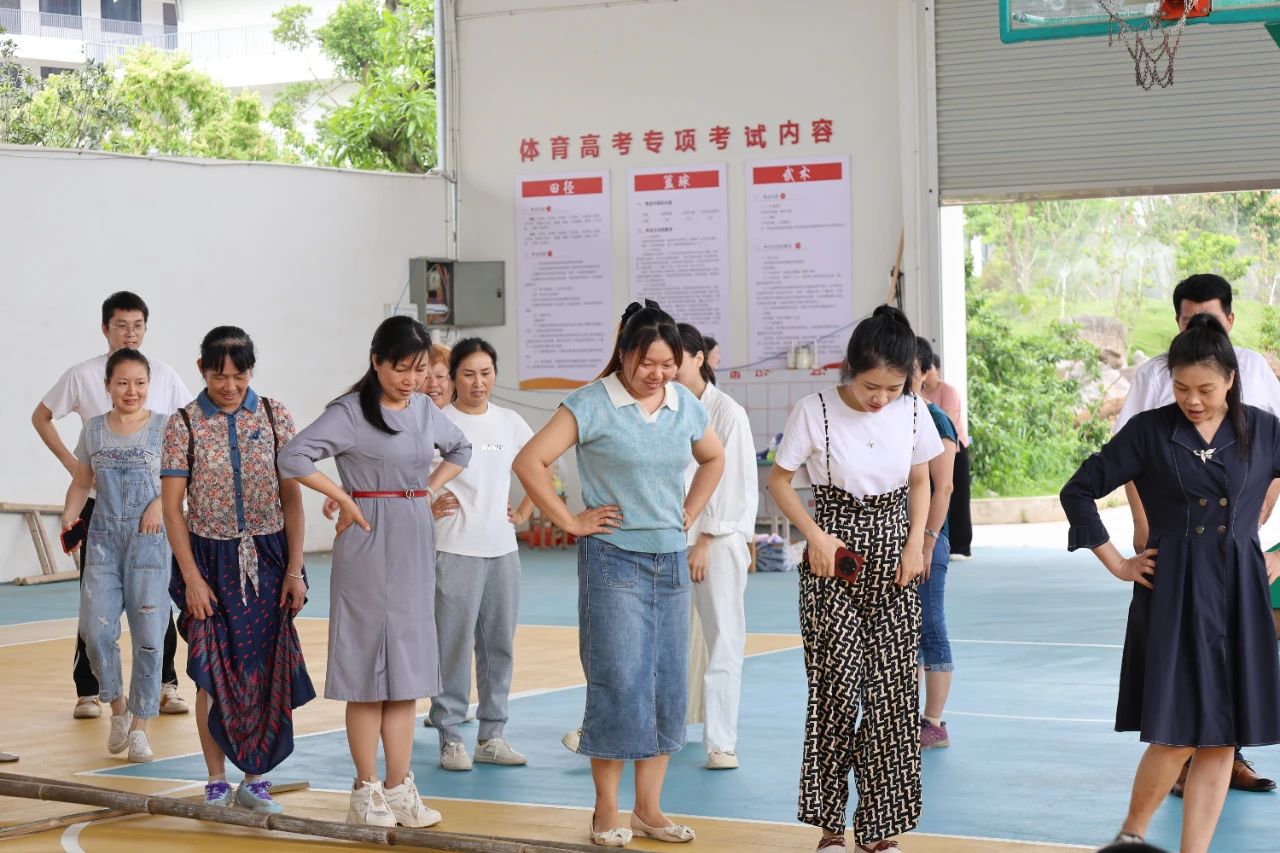 我校举行“五一”国际劳动节教职工游园活动 丨 星空体育网页版入口(中国)官方网站