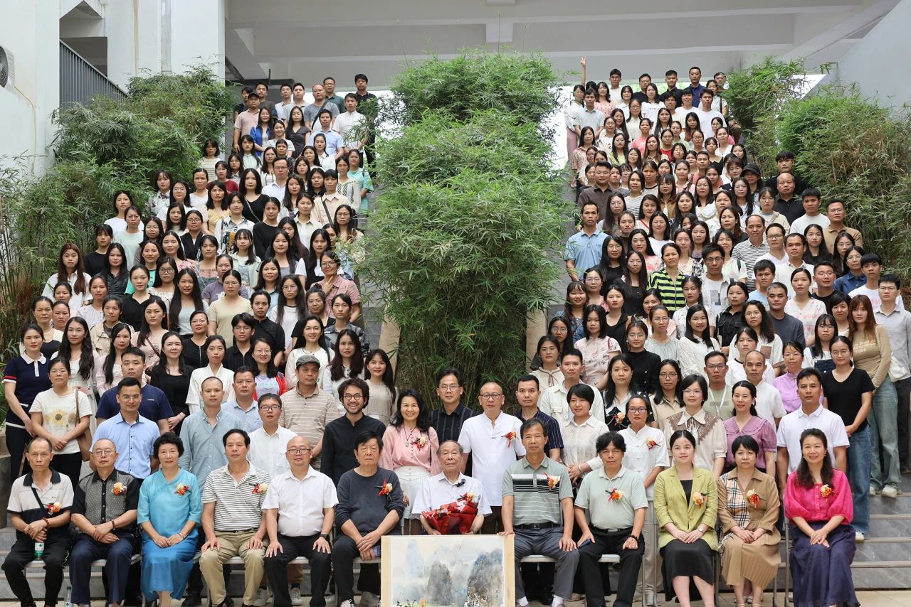 桂平市中小学美术教师水彩画专题培训活动暨大藤峡水彩画社成立仪式在我校顺利举行 丨 星空体育网页版入口(中国)官方网站